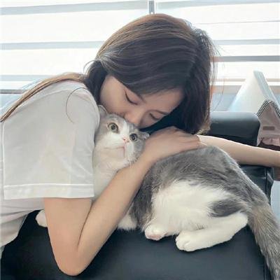 玛利亚·康德莱丽亚